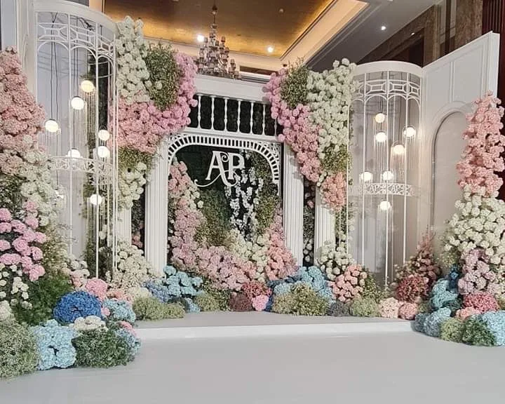 Red K Velvet Banquet